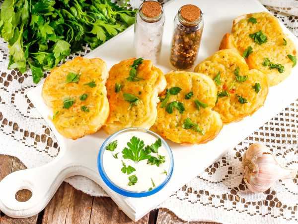 Бутерброды с манкой и луком