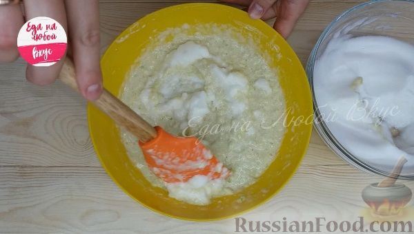 Сочный кабачковый рулет с грибной начинкой