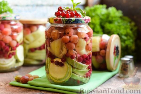 Кабачки, маринованные со сладким перцем, крыжовником и красной смородиной