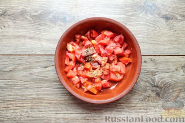 Яичница-болтунья с помидорами, сыром и сметаной (в духовке)